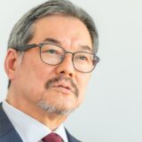 「議論を尽くし、理解を得る」組織変革 ― テルモCFO・萩本氏に聞く